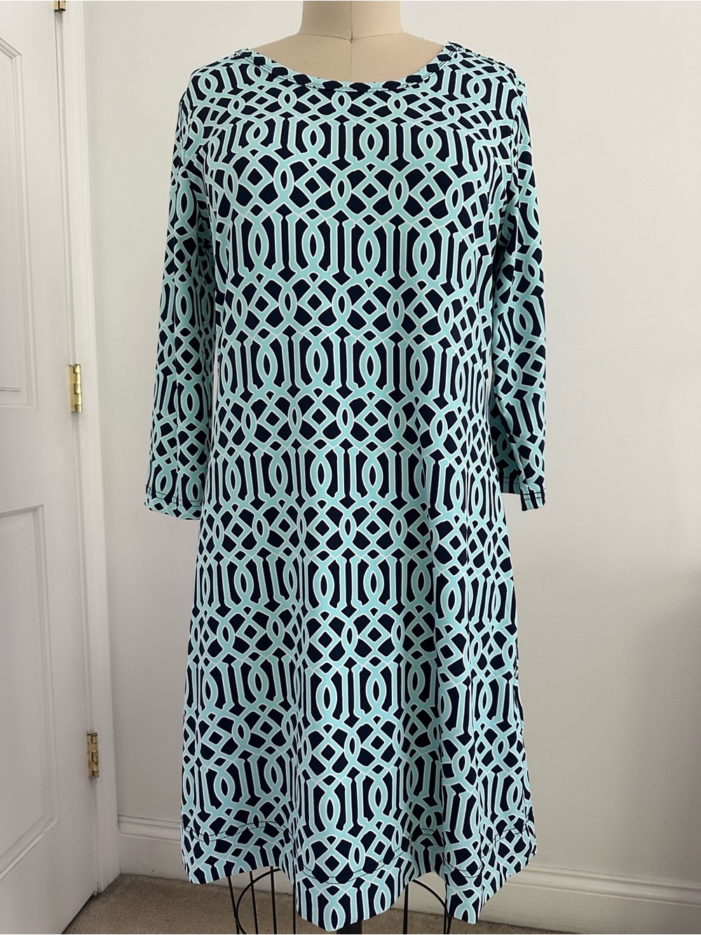 Resort Wear Long Sleeve Geometric Shift Dress in Aqua and Navy